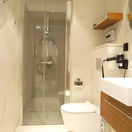 Gvarna Aparthotel Wrocław