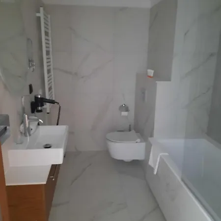 Gvarna 3*