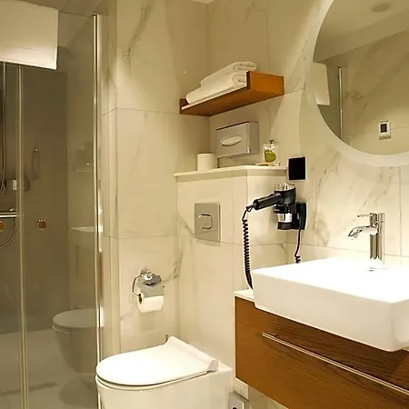 Gvarna Aparthotel Wrocław