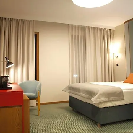 Gvarna Aparthotel 3*